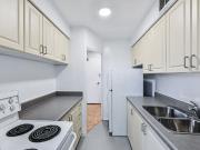 Davisville Tower 1 Bedroom Apartment for Rent at 445...