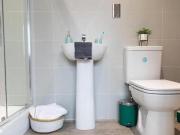 De Montfort Street, Leicester, Studio Flat For