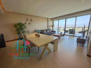 De playa. Terraza Con Vista Parcial Al Mar