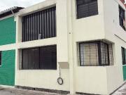 de renta casa independiente esquinera con...