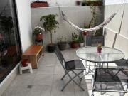 de renta casa remodelada vacía dentro de conjunto porch...