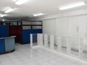 de renta local para oficina o comercio con 1 parqueo 1...