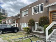 De Venta Casa en Cumbayá de 3 Dormitorios dentro de Conjunto