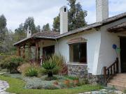 DE VENTA HERMOSA CASA