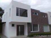 DE VENTA HERMOSA CASA EN CONJUNTO ALGARROBO DEL CHICHE...