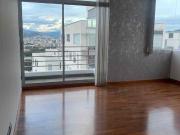 de venta moderno con balcón en Quito Tenis balcón vista...