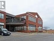 Nice 108 1140 Burnhamthorpe Road W, Mississauga, ON, L5C...