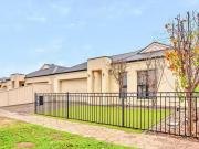 Cheap 10 Albion Street, Windsor Gardens, SA 5087