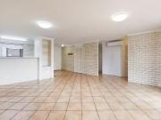 Cozy 11/14 Moreton Parade, Kings Beach, QLD 4551