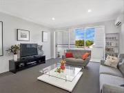 Rental! 147/1 7 Moores Crescent, Varsity Lakes, QLD 4227