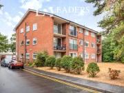 Cozy 1 BA 2 bedroom flat for rent in Littledown Court,...