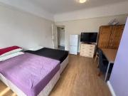 Cozy 1 bedroom apartment for rent in Room 10, Handsworth...