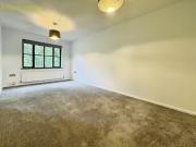 Just in! 1 bedroom apartment for rent in Rushes Court,...