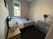 Cheap 1 bedroom house share for rent in Sunnyside Road,...