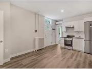 Just in! 1 BR 5 82 Welland Avenue, St. Catharines, ON,...