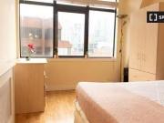 For Rent! 1 BR Room for rent in 3 bedroom apartment in...