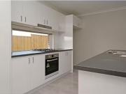 Rental! 1 Horizon Street, Gillieston Heights House for... Rental! 1 Horizon Street, Gillieston Heights House for...