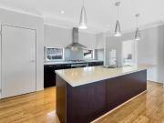 Deal! 1 Midnight Rise, Cranbourne East, VIC 3977