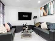 Unique 1 Room 116 Scorer Street, LN5 1 Beds 6 Baths