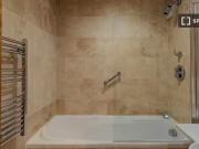 Cozy 1 Room Serviced 1 Bedroom Apartment to Rent in Dublin 2