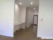 Rental! 2/12 Landscape Court, Nambour, QLD 4560