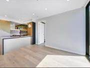 Cheap 2205/138 Spencer Street, Melbourne Apartment for...