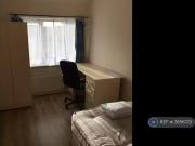 Cheap 2 BA 4 bedroom terraced house for rent in Mitchell...
