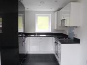 Deal! 2 bedroom apartment for rent in Baker Court, Four...