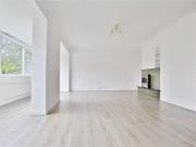 New 2 bedroom apartment for rent in Hollybush Road,...