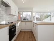 Charming 2 bedroom apartment for rent in Rayleigh Road...