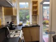 Deal! 2 bedroom end of terrace house for rent in Pannal...