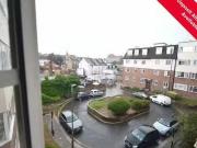 Just in! 2 bedroom flat/apartment to rent in Holmbury Court.