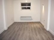 Deal! 2 bedroom ground floor flat for rent in Central...