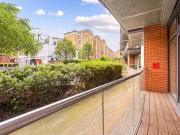 Just in! 2 bedroom property to let in Gatliff Road,...