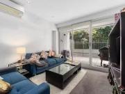 For Rent! 2 BR 134/100 Plenty Road, Preston, VIC 3072