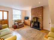 Rental! 2 BR Lower Raven Lane