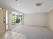 For Rent! 2 Sunrise Terrace, EAST ALBURY House for rent...