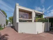 Cozy 2B Brisbane Terrace, Perth, WA 6000