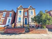 Deal! 3 BA 3 bedroom apartment for rent in High Street,...