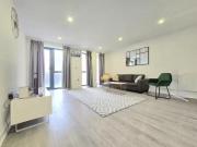 Cheap 3 BA 3 bedroom maisonette for rent in Butchers...