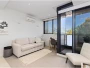 Deal! 4/108 Flinders Street, MELBOURNE Apartment for...