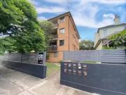 Nice 4/171 Todman Avenue, KENSINGTON Apartment for rent...
