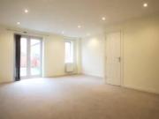 Deal! 4 bedroom terraced house for rent in Viburnum...
