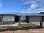 Rental! 4 BR 10 Dulcis Circuit, Munno Para West, SA 5115