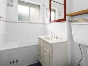 New 5/12 Ronald Avenue, Freshwater Apartment for rent...