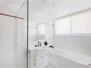 Cheap 5/42 Garrick Street, Coolangatta Apartment for...