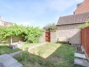 Unique 5 bedroom terraced house for rent in Cavell...