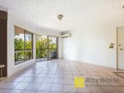 Cozy 6/4 Parneno Street, Surfers Paradise, QLD 4217