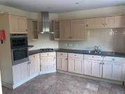 Nice 6 bedroom detached house for rent in Salisbury Hall...