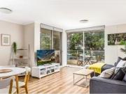 Cheap 7/11 15 Ocean Street, Wollongong Apartment for...